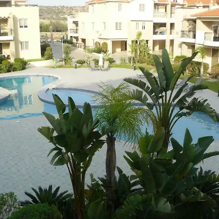 Gardens E108 Apartment *